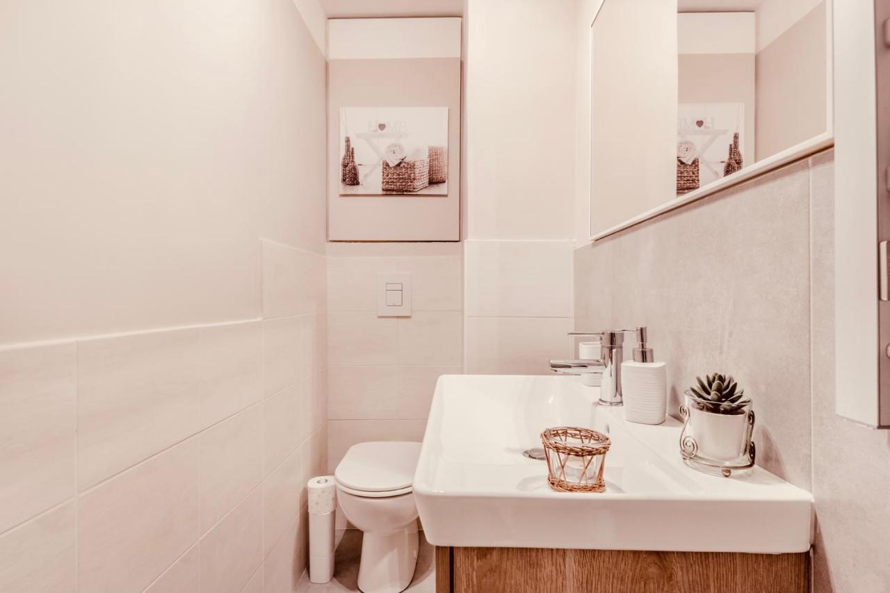 Apartamento Domus Camilla Roma Exterior foto